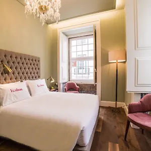 3* מלון Dare House